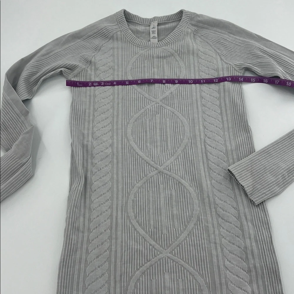 Lululemon Rest Less Pullover Heathered Silver Spoon gym to street stretch sporty